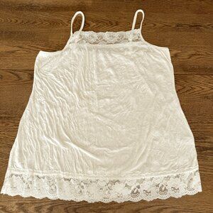 Maurices Plus Size 2X CREAM Ivory Stretchy Crinkle Lace Cami